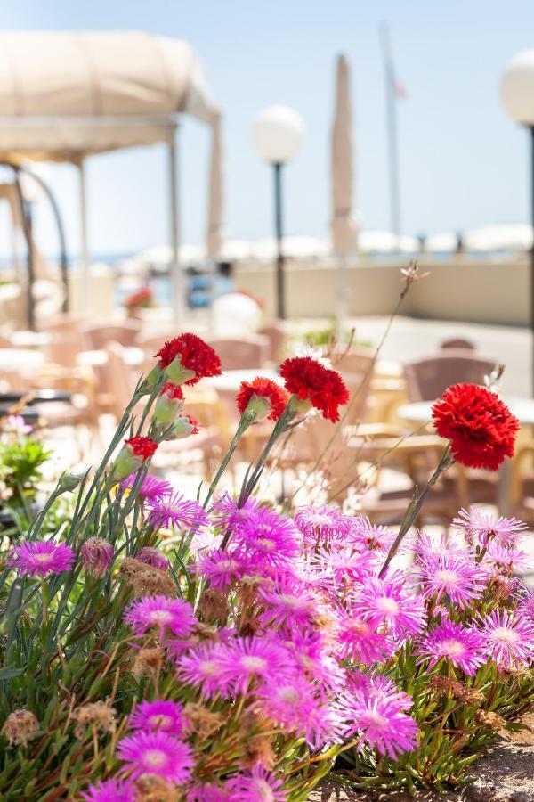 Hotel Primavera Sul Mare Лидо-ди-Савио Экстерьер фото