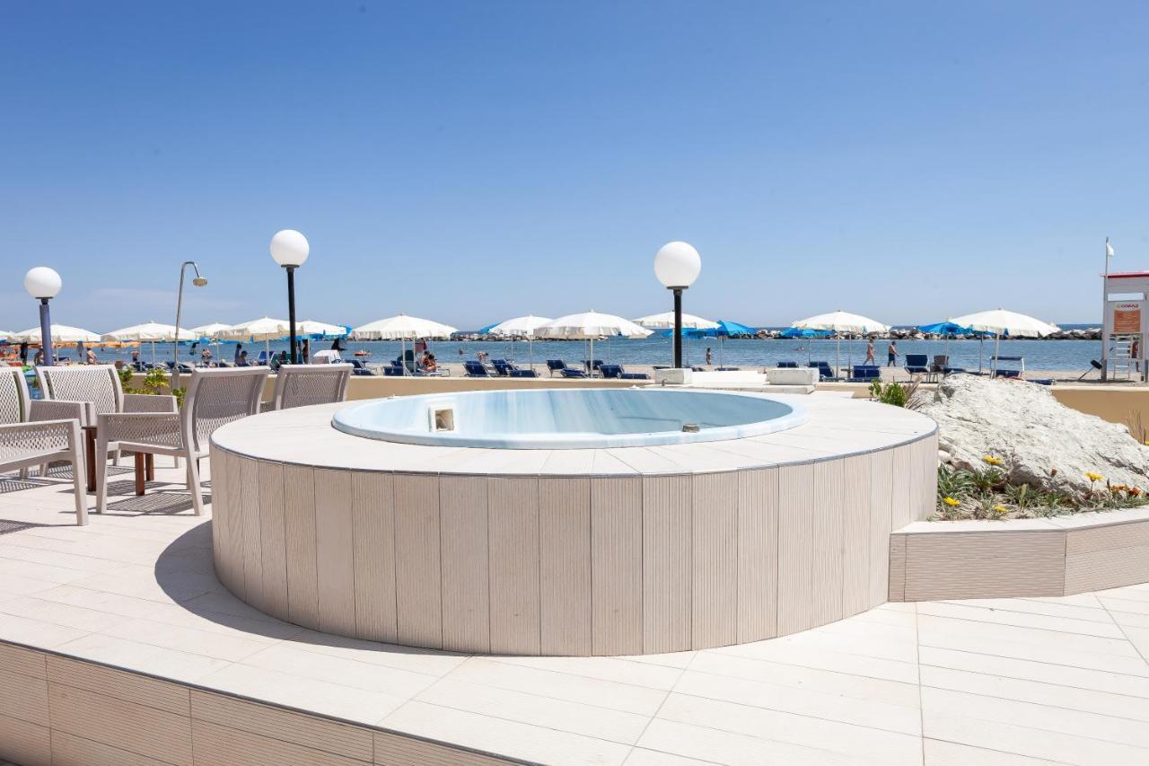 Hotel Primavera Sul Mare Лидо-ди-Савио Экстерьер фото