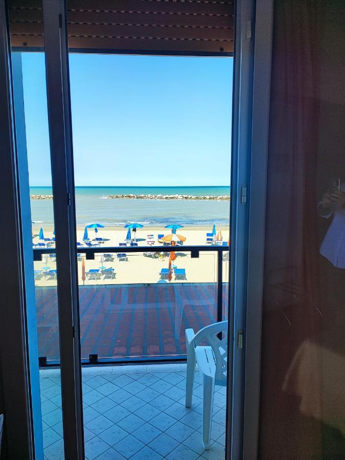 Hotel Primavera Sul Mare Лидо-ди-Савио Экстерьер фото